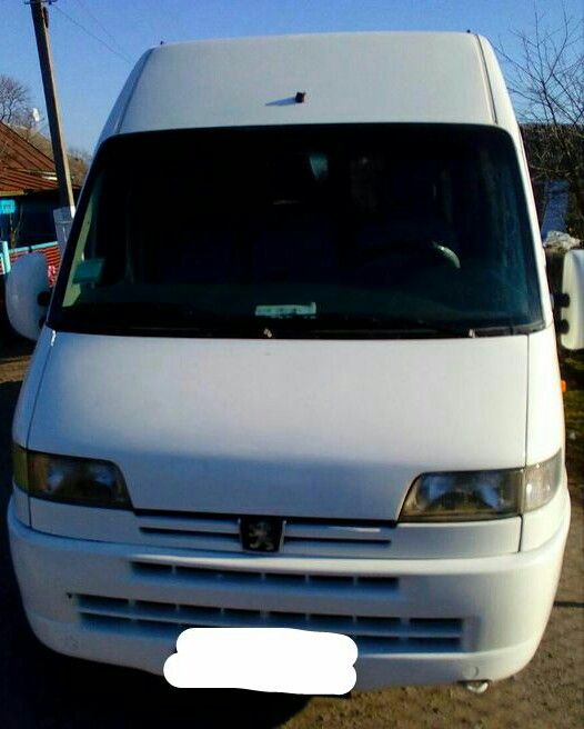 Лобовое стекло Peugeot Boxer Пежо Боксер