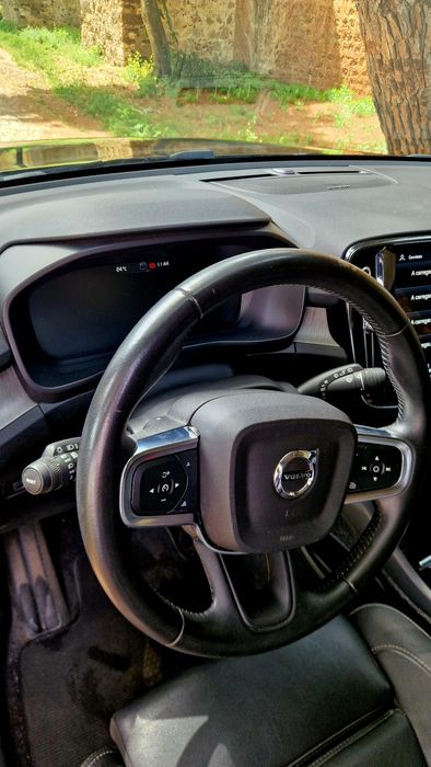 Volvo xc40 t5 recharge