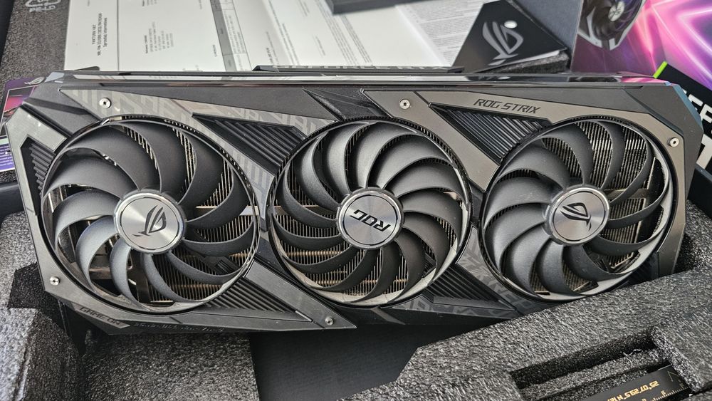 Karta graficzna Asus Rog Strix 3070