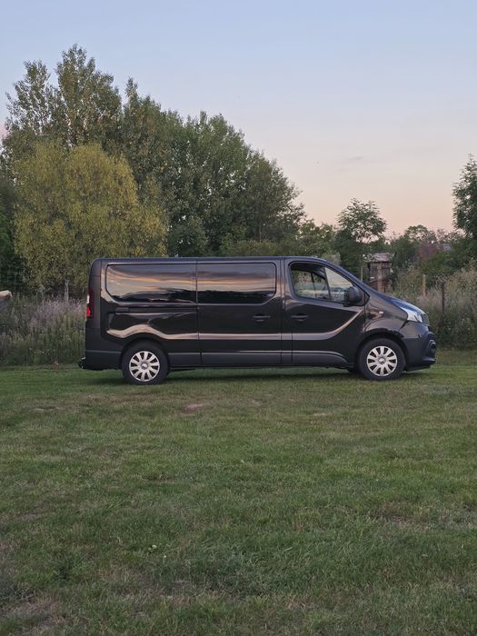 Wynajmę busa Renault Trafic 9 osobowy
