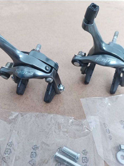 Conjunto de pinças de travão Tiagra