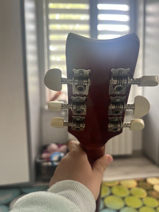 Продам гітару хорошому стані