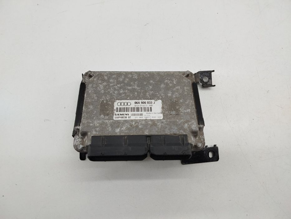 Centralina de Motor - AUDI A3 (8L1) | 96 - 06