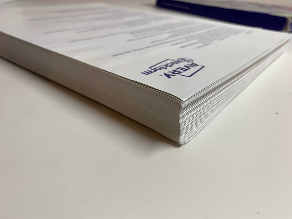 Avery Instant Dry Błyszczący papier do drukarek laserowych 120g 200szt