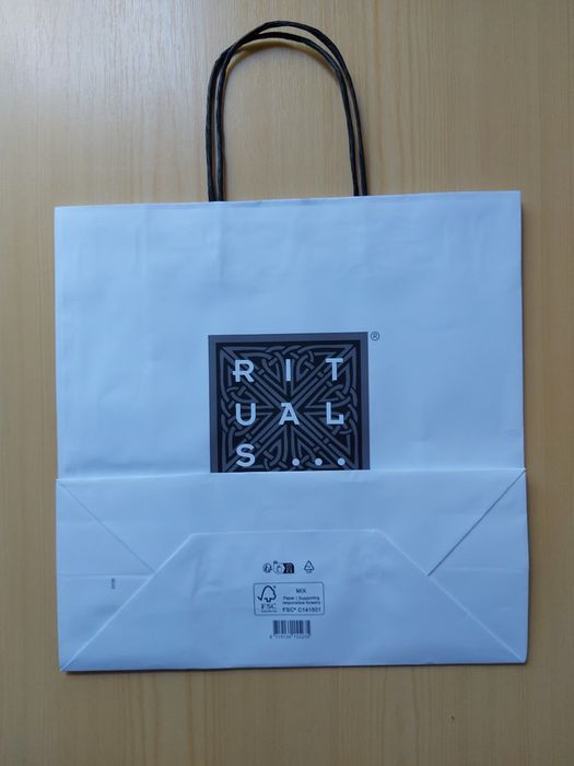 Пакети брендові подарункові