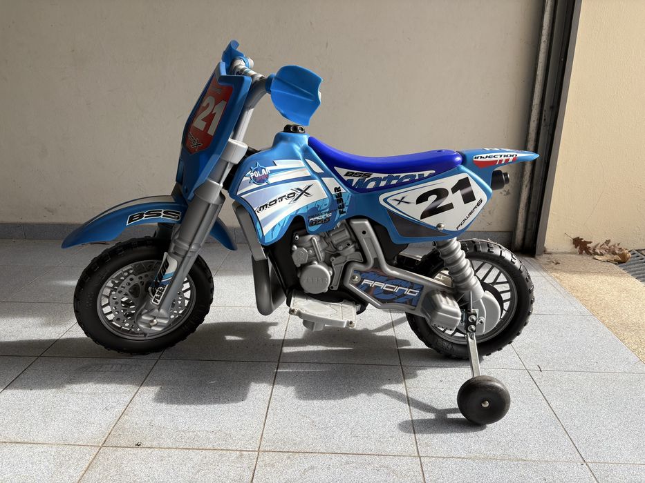 Moto eletrica de criança