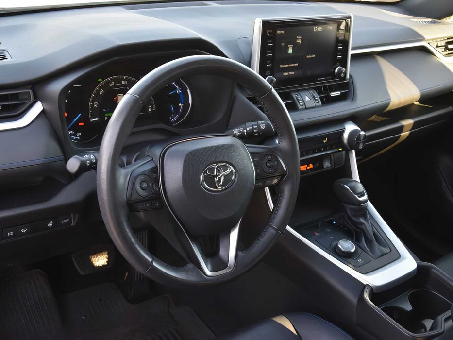 Toyota RAV4 XSE      2021