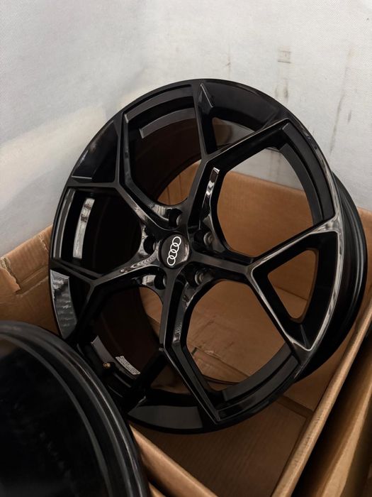 NOWE alufelgi 19” Audi A4 A5 A6 A7 A8 S5 S7 SQ3 Q8 SQ5