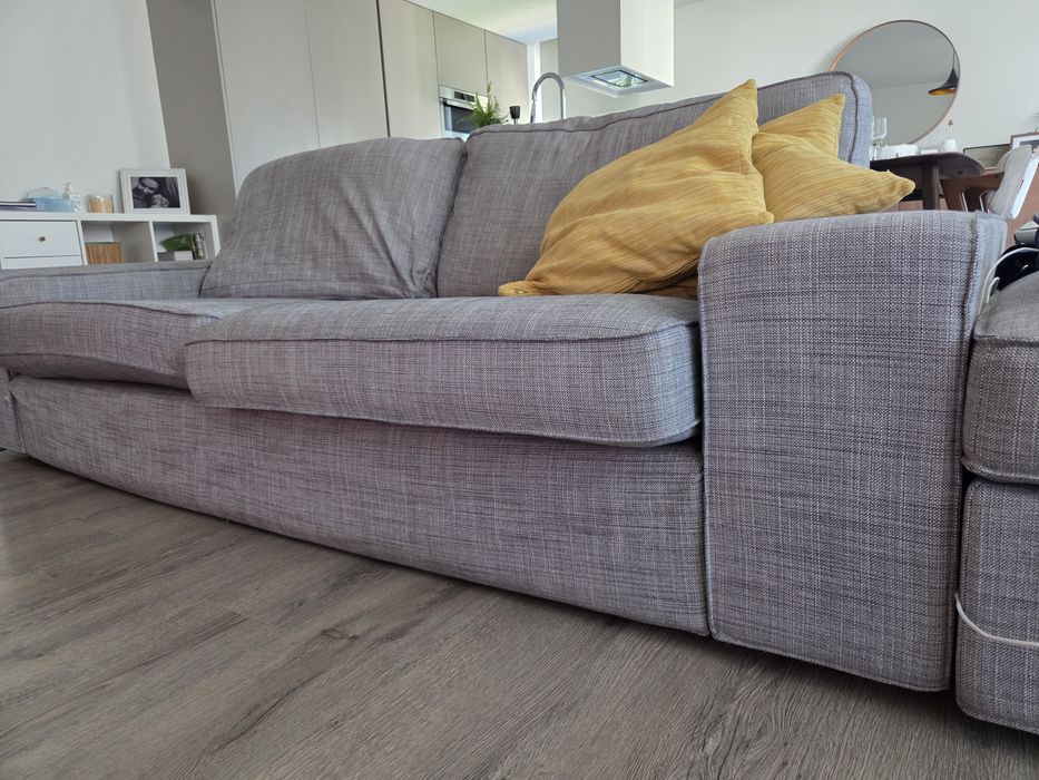 Sofa com chaise longue