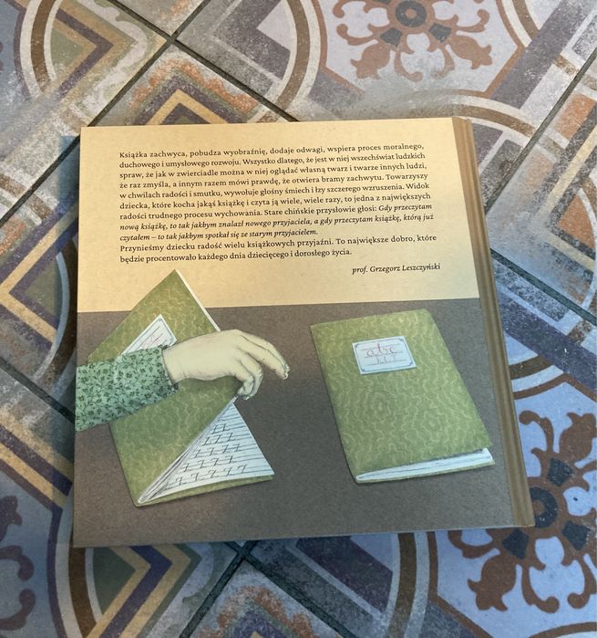 Pierwsze abecadło książka