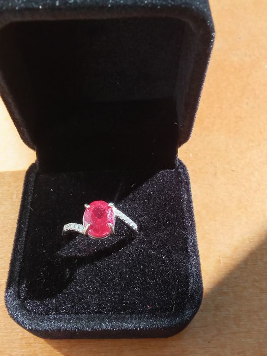 Anel em Prata 925 com Safira Certificada