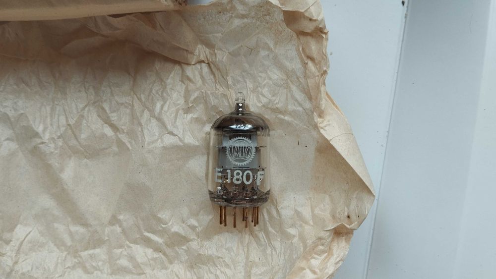 Valvo e180f  4 шт  радиолампы аналог 6ж9п золотые выводы