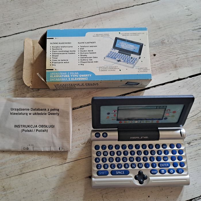 Elektroniczny organizer Retro