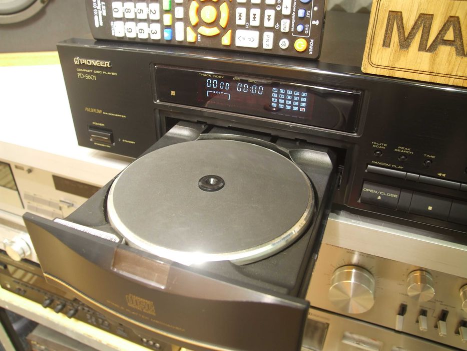 CD програвач Pioneer PD-S601. Мануал. Без передплати