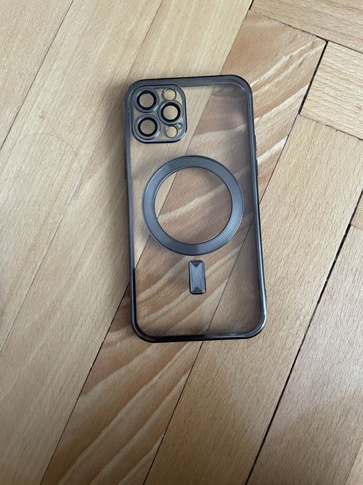 Чохли на 12 pro і 12