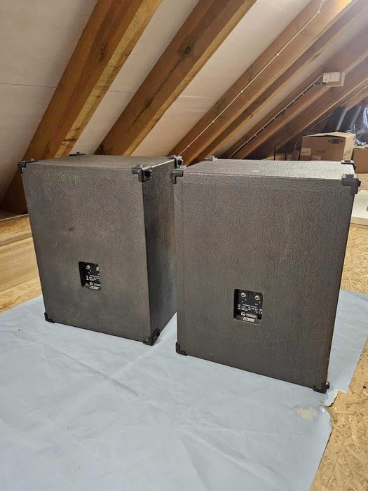 głośniki estradowe firmy TOA