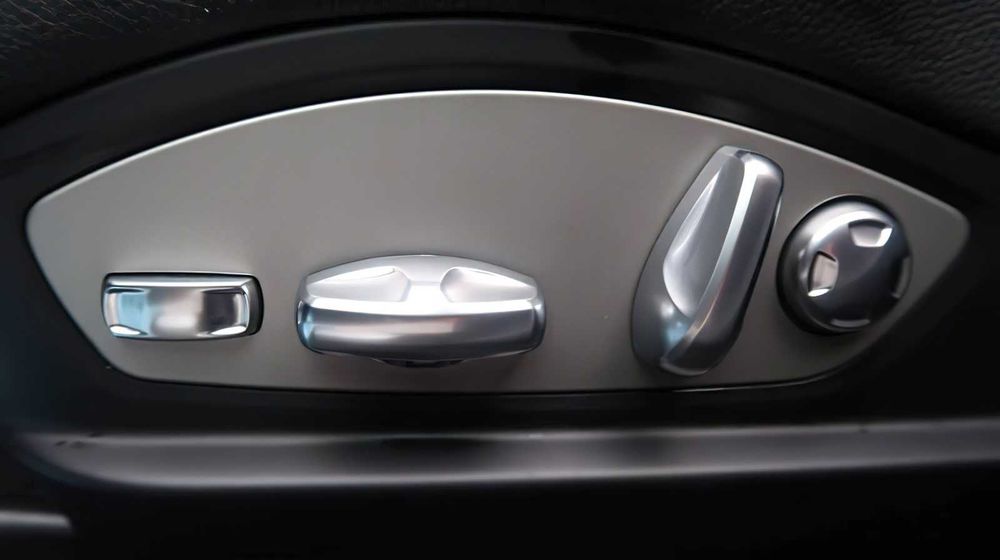 Porsche Panamera 4S      2015