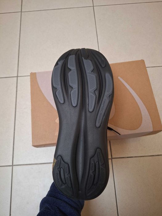 Asics Gel-Nimbus 28 Black/Graphite Grey (42,5)