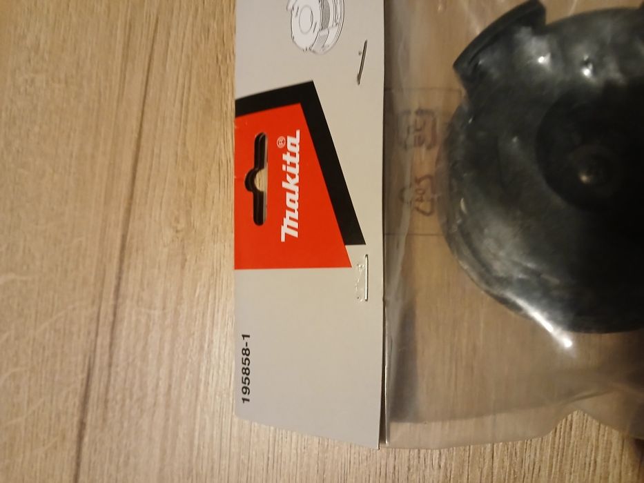 Szpula z żyłką Makita częściowo używana