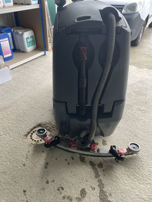 LAVADORA ASPIRADORA A BATERIAS NUMATIC CRL8055