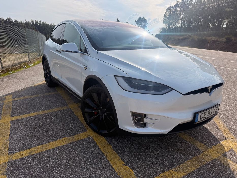 Tesla Model X Performance423497830782085125