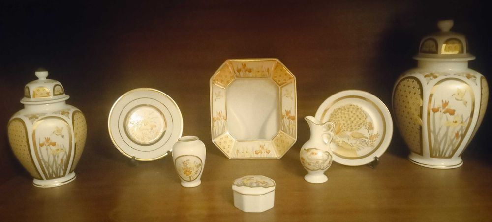 Loiça decorativa - Conjunto várias peças (estado novo)