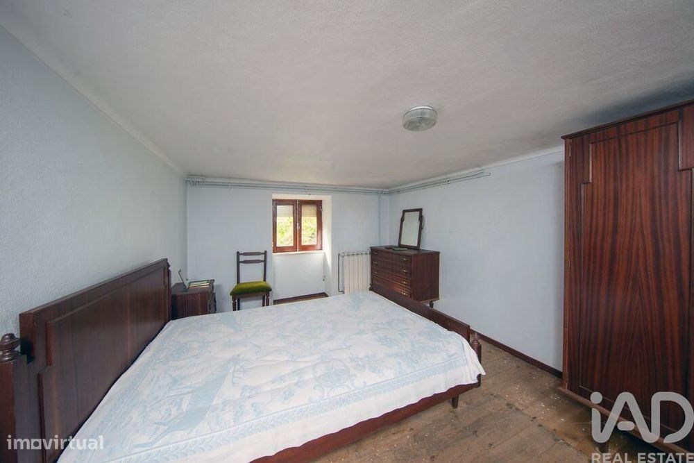 Casa de aldeia T5 em Folques de 154,00 m2