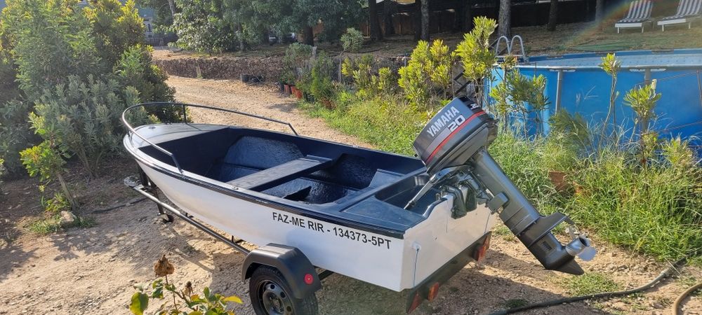 Barco recreio e pesca