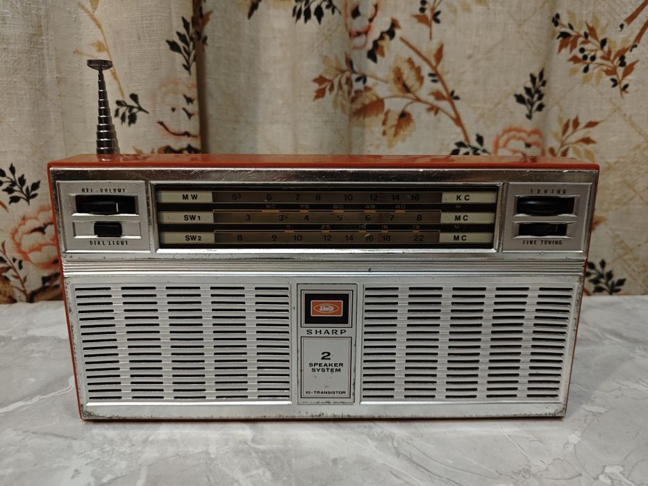Радиоприемник Sharp BY-410A