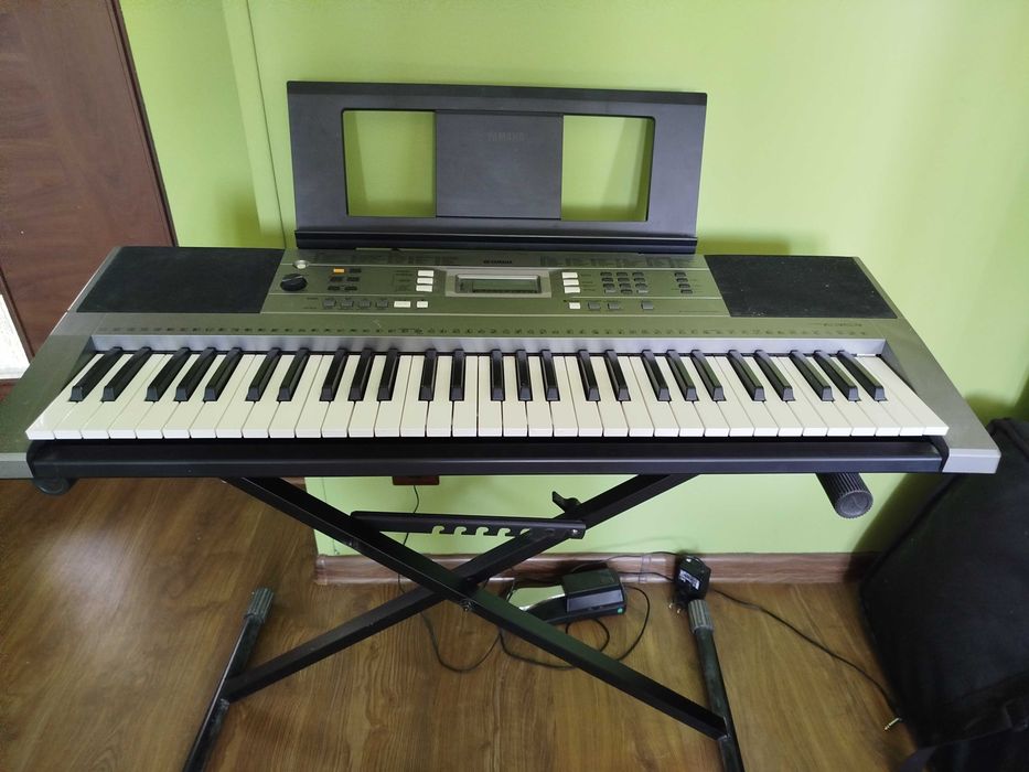 Yamaha PSR-E353 + pokrowiec + pedał sustain | Stan bardzo dobry