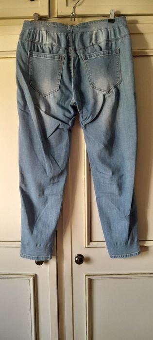 Calcas de ganga com botoes 46