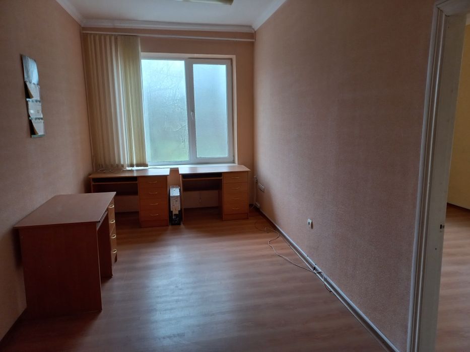 Сдаётся в аренду офисное помещение.