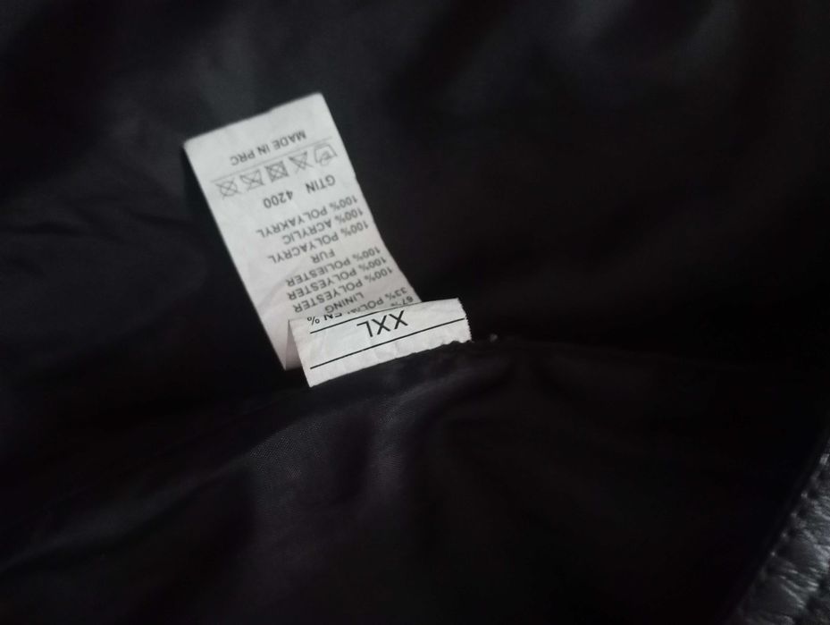 Casaco em pele de mulher