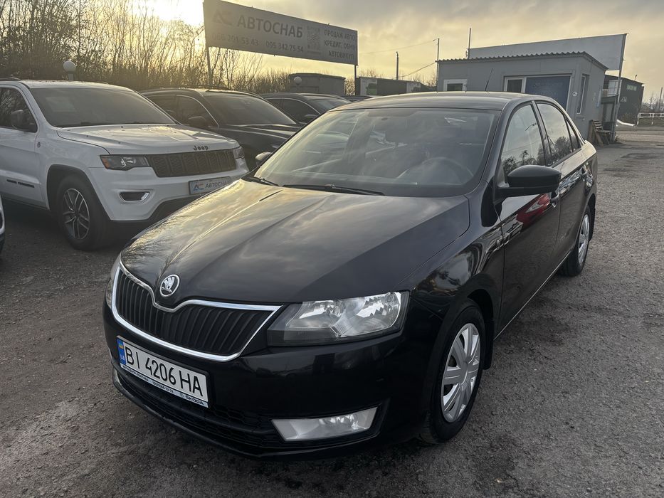 Продам Skoda  Rapid 1.6 Mpi ліфтбек