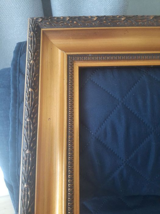 Drewniana, złota rama do obrazu ,zdjęcia rodzinnego