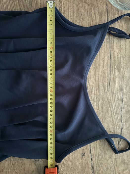 Granatowy kombinezon z Mohito