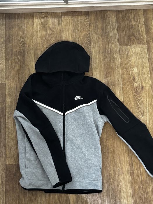 Кофта Tech Fleece