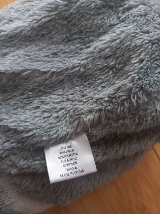 Nowa zimowa bardzo ciepła czapka Pavers z wełną