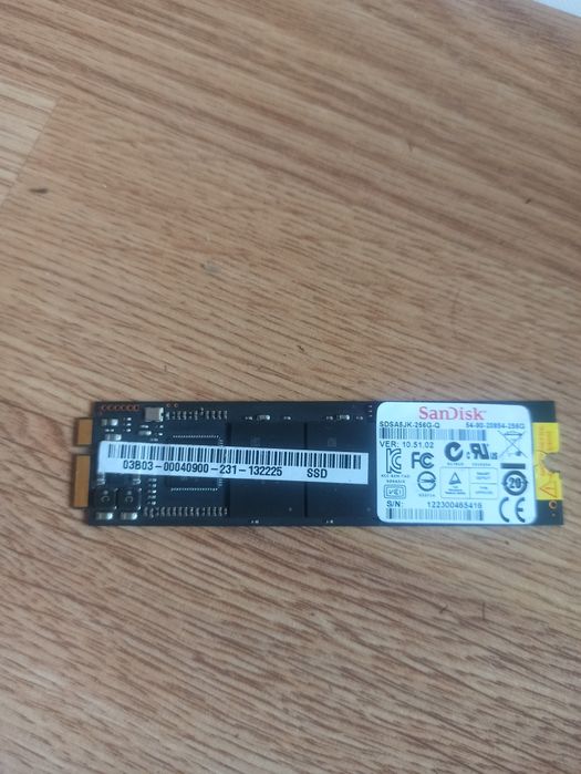 SSD CARD 256gB SanDisk