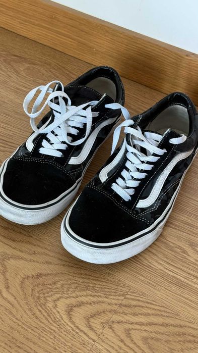 Ténis Vans Old Skool (Tam. 43 / 10 US)