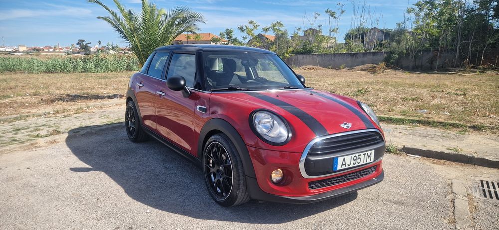 Mini Cooper D 5 portas 95CV — photo 2