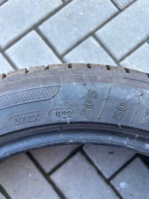 Шини 205/50 R17 89V Kleber Dynaxer HP4