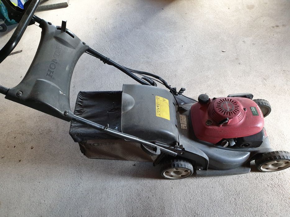 Máquina cortarelvas