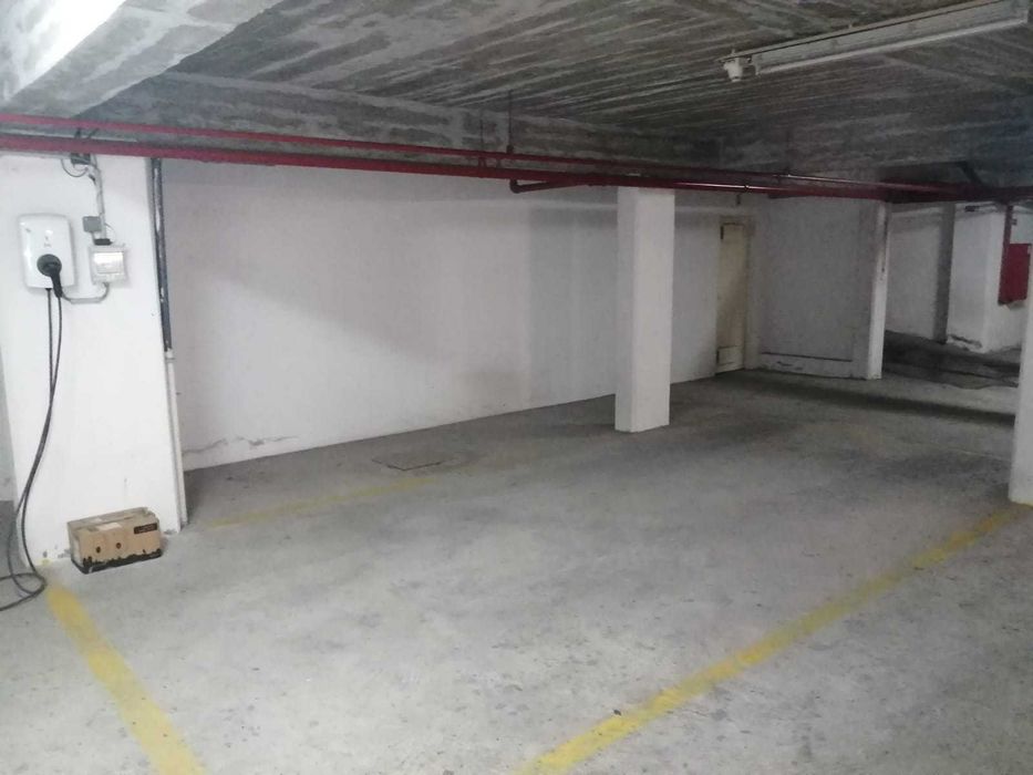 Lugar de garagem para carro eléctrico
