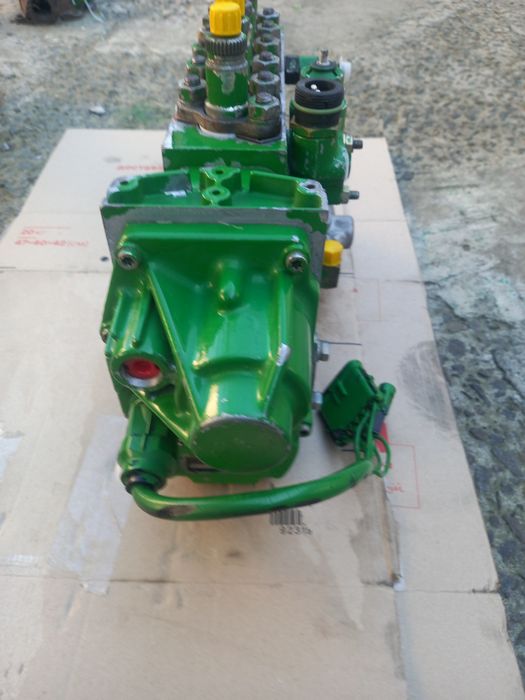 RE62645 паливний насос John Deere (Джон Дір).