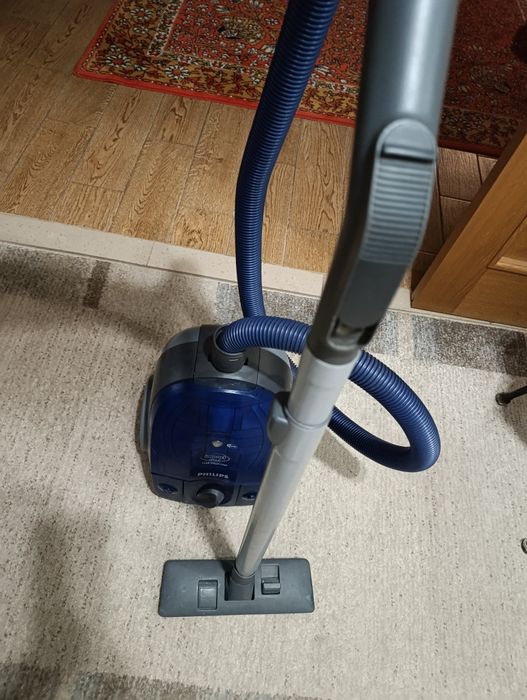 Пилесос Philips Impact Excel (1700 W Max)