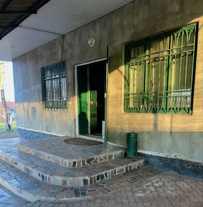 Продається торгове приміщення с.Солгутове.