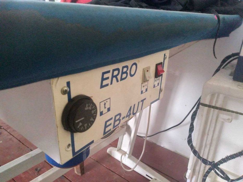 Прасувальний стіл ERBO EB-40UT, 220V та Праска Silter Super mini 2075, 220V