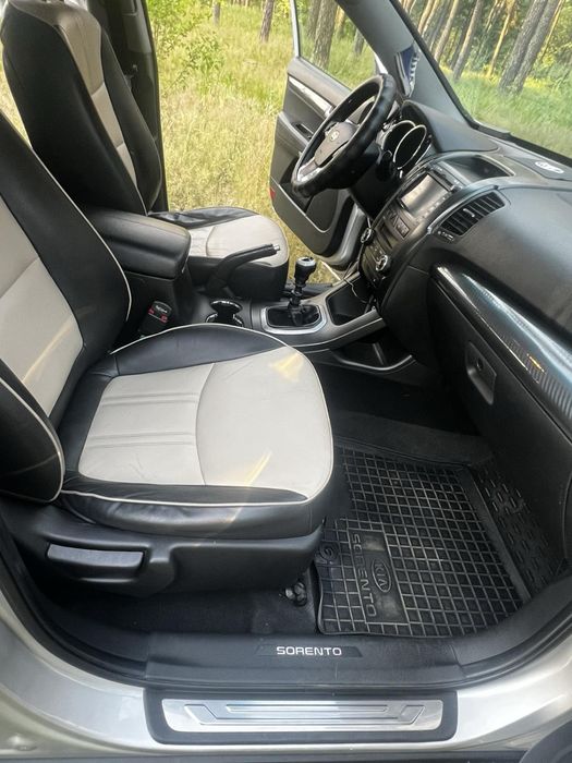 Продам KIA Sorento 2012