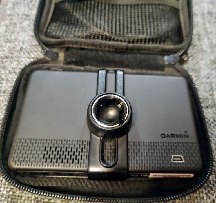 GPS навігатор Garmin nüvi 1300